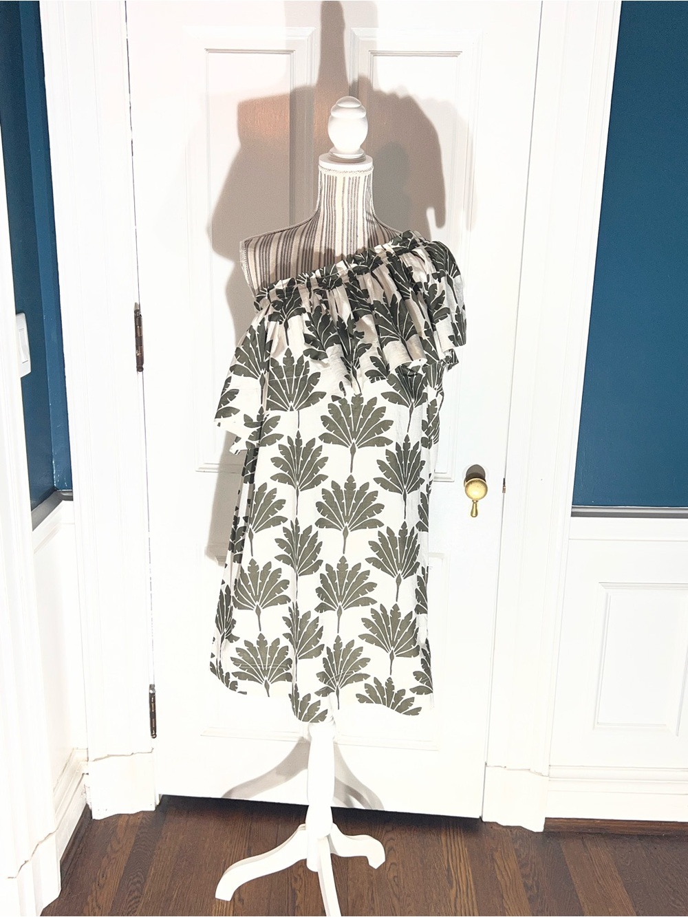 One-Shoulder Ruffle Dress in Olive Green loft large nwt tropical D456